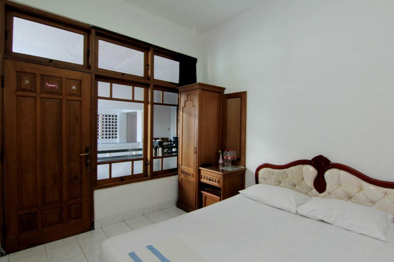 Hotel Fevytra Syariah Yogyakarta Eksteriør billede