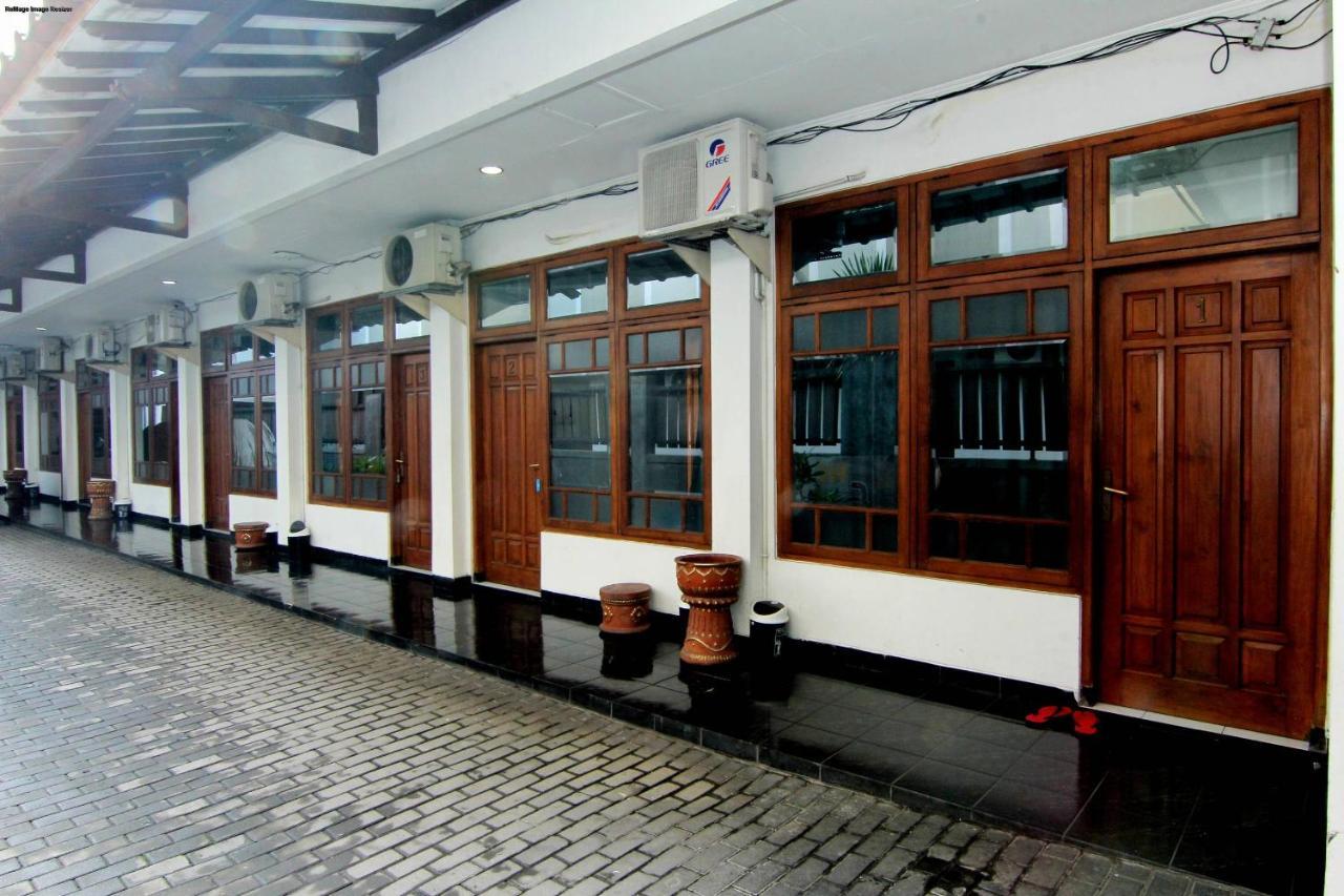 Hotel Fevytra Syariah Yogyakarta Eksteriør billede